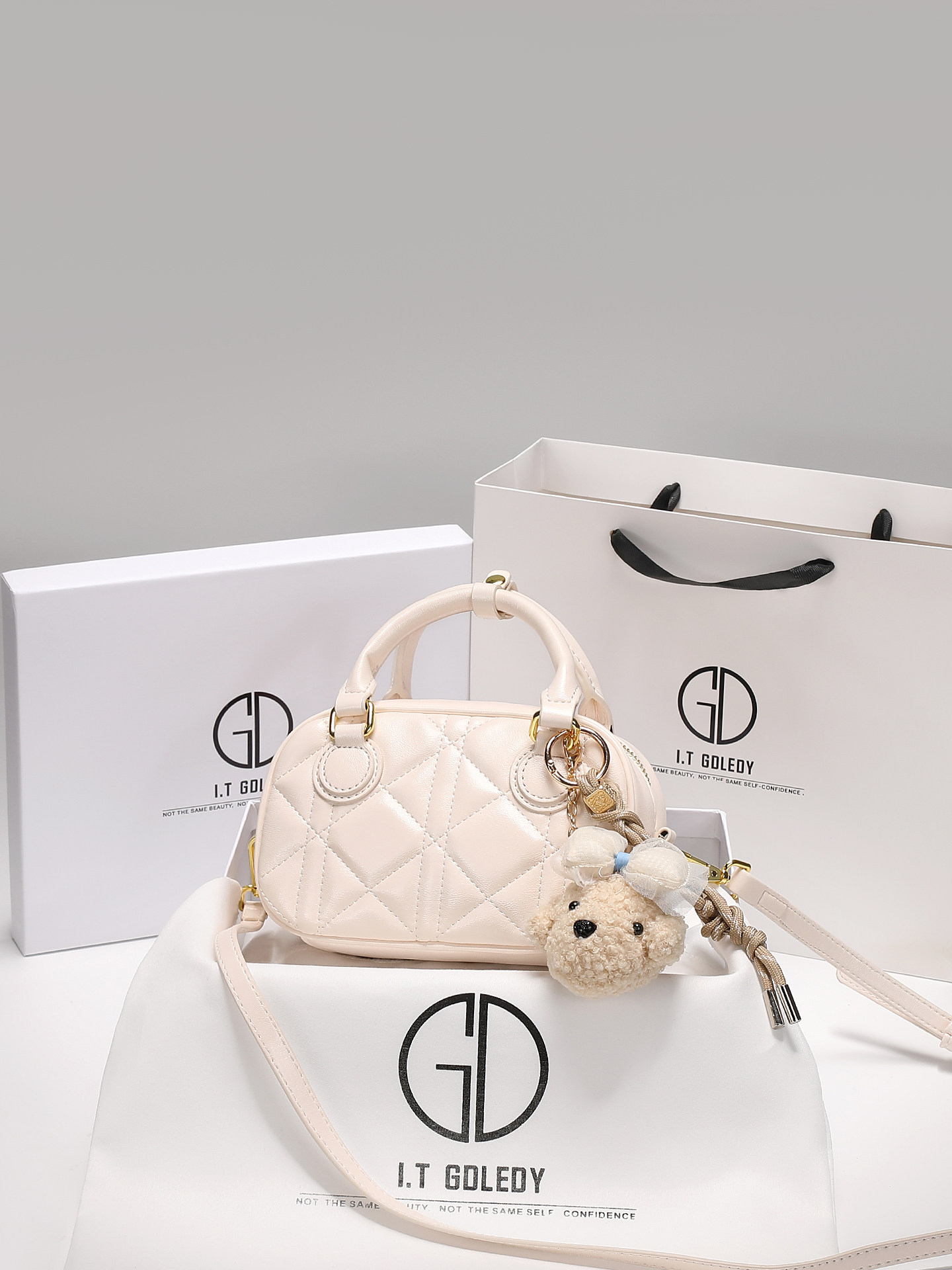 Luxury Bags Cute - Luxury and Versatile Handheld Square Bag