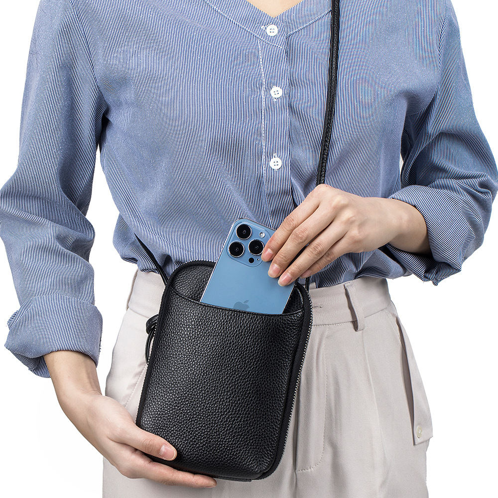 Genuine Leather One Shoulder B - Luxury Bags Consignment ulasan dan harga